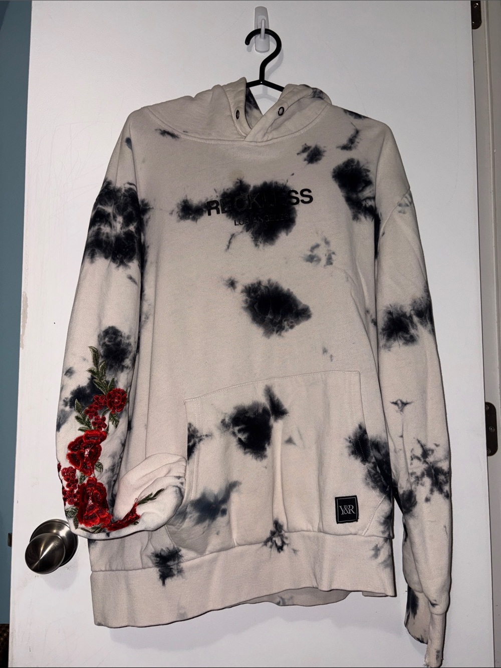 XL Young & Reckless Cream Black Tie-Dye Hoodie with Red Rose Embroidery- FUC